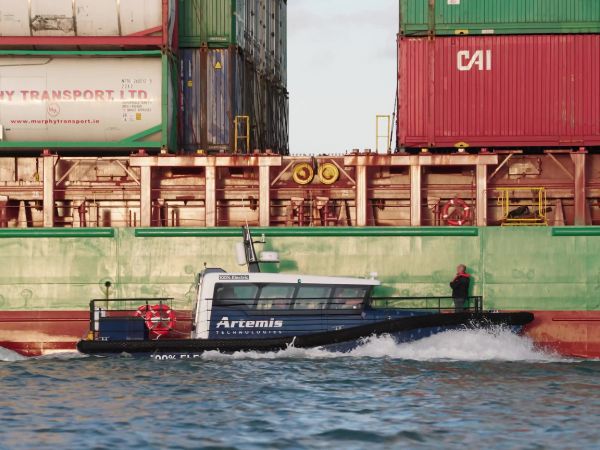 Artemis EF-12 Workboat making contact with ship