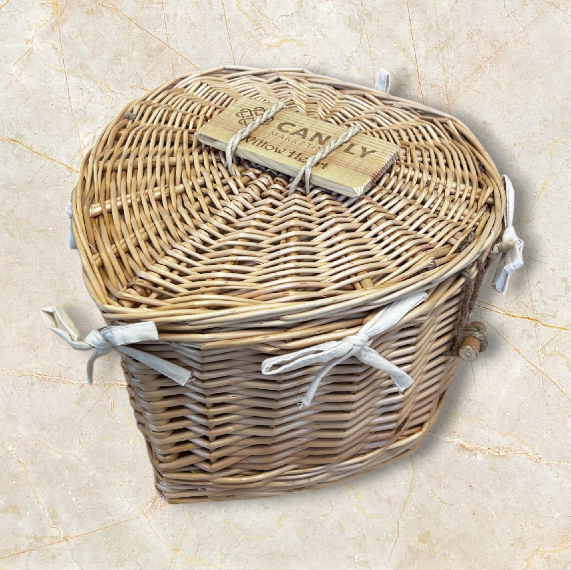 Willow Urn - Heart Shaped