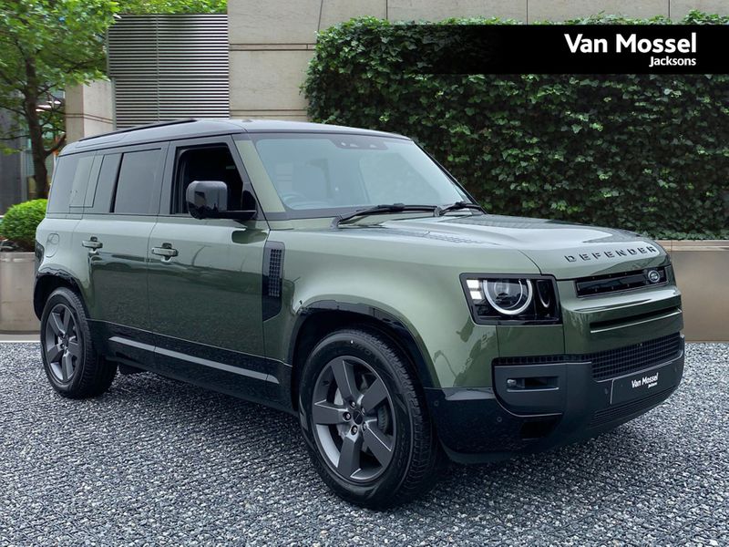 Land Rover Defender X-Dynamic SE