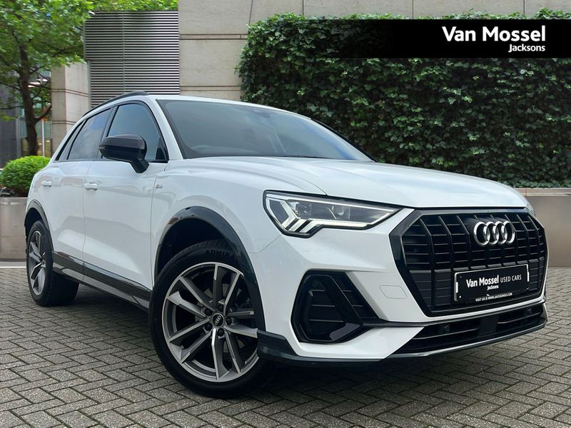 Audi Q3 Black Edition