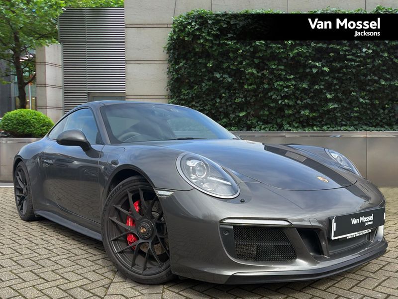 Porsche 911 GTS