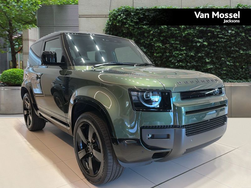 Land Rover Defender X-Dynamic HSE