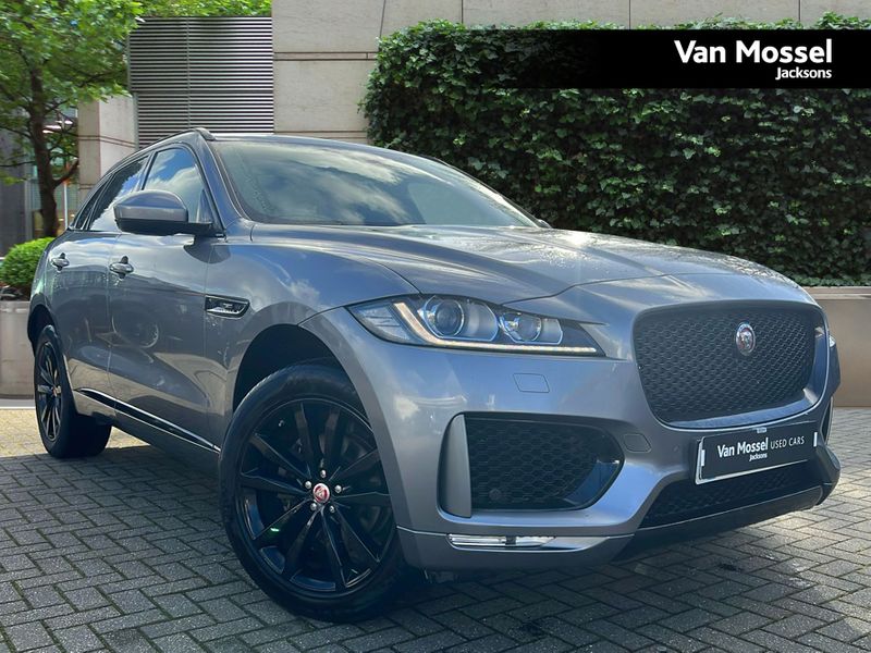 Jaguar F-pace Chequered Flag