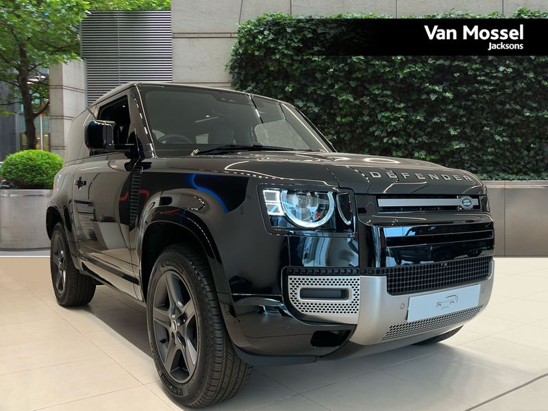 Land Rover Defender X-Dynamic SE