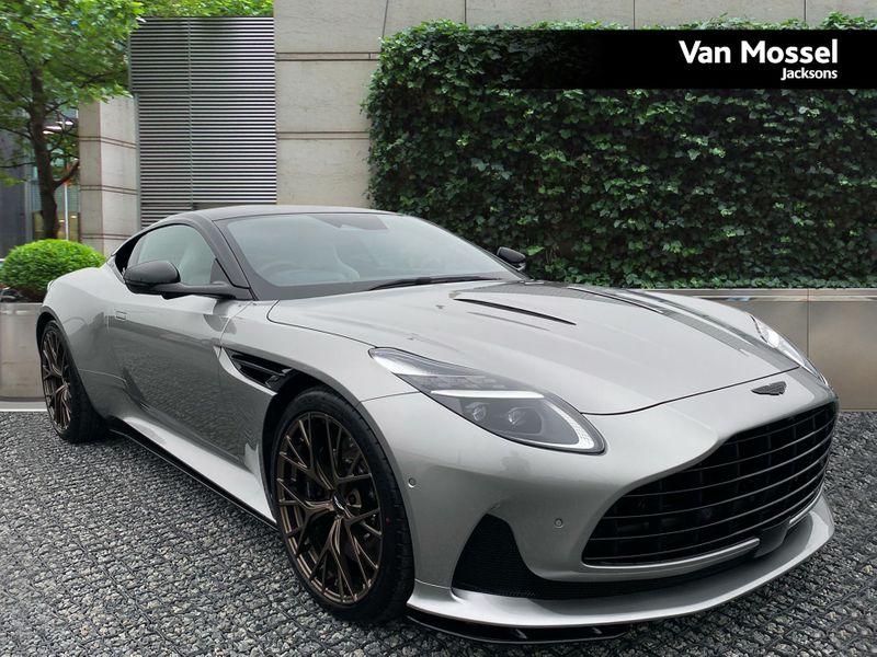 Aston Martin Db12 