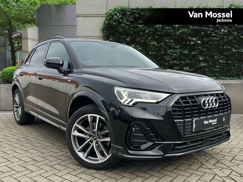 Audi Q3 Black Edition