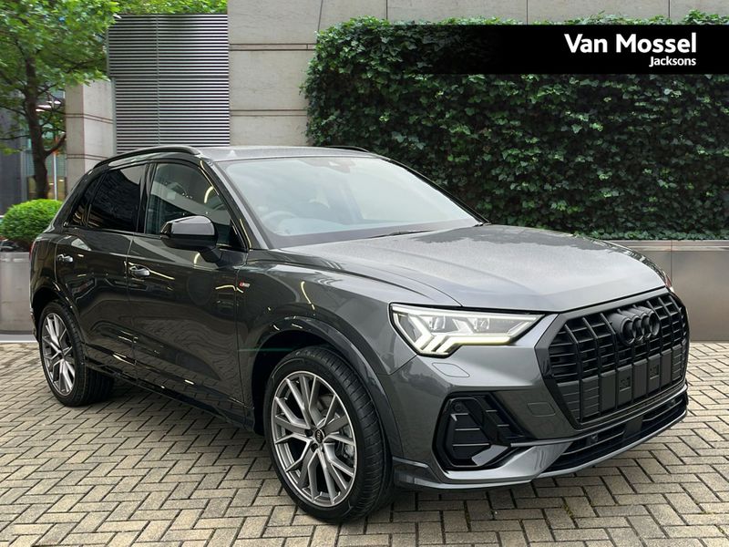 Audi Q3 Black Edition