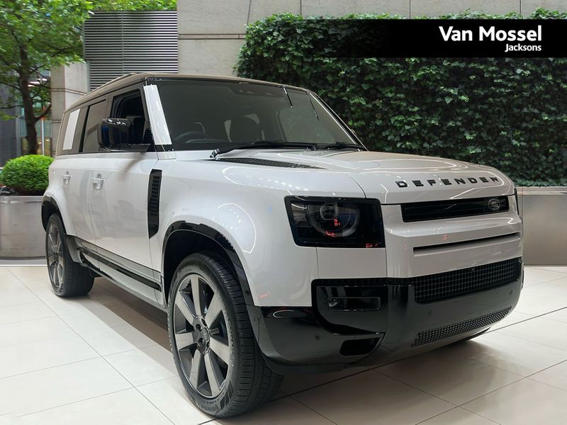 Land Rover Defender X-Dynamic HSE