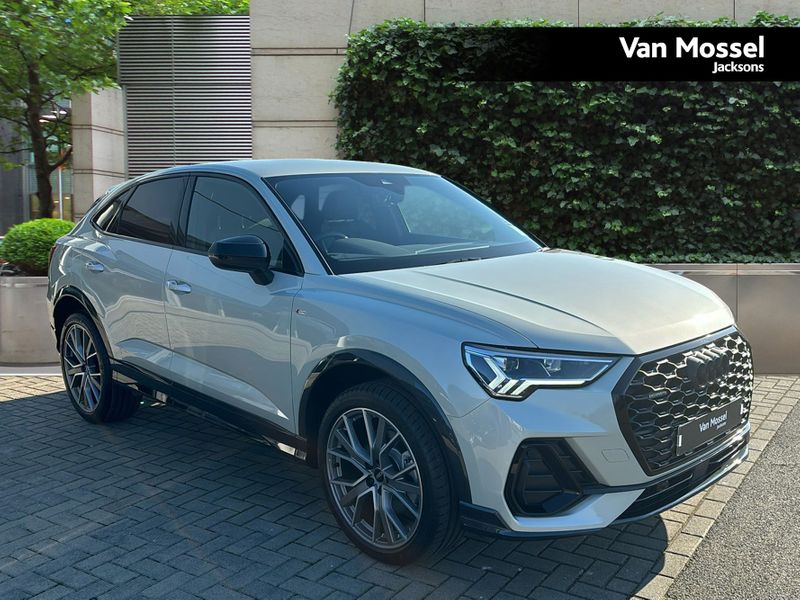 Audi Q3 Black Edition